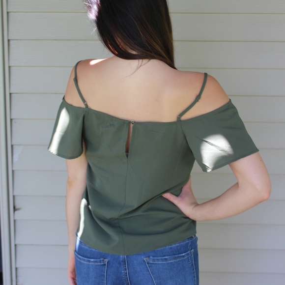 Green Top - Picture 2 of 2